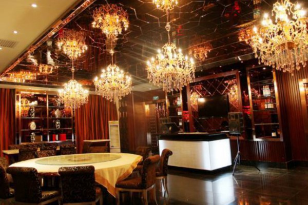 重庆影院里的养生小能手：按摩垫，你值得拥有！